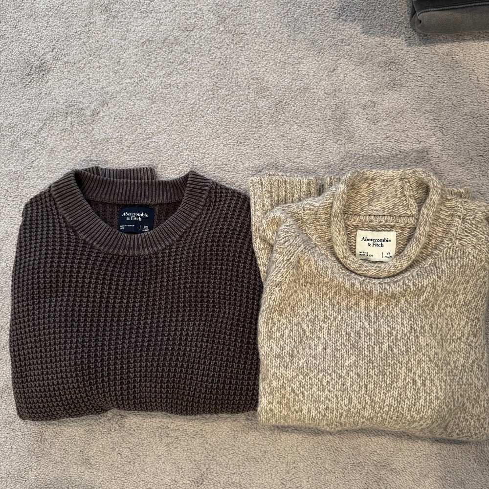 Abercrombie 2 Sweater Bundle - X-Small